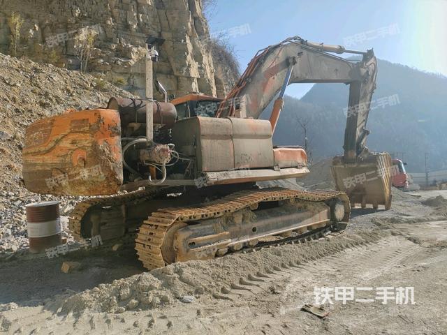 右后45(整機(jī)外觀) 右后45(整機(jī)外觀)