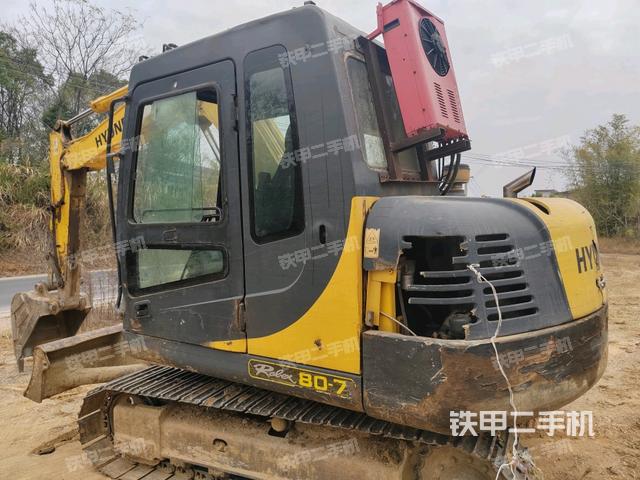 左后45(整機外觀) 左后45(整機外觀)