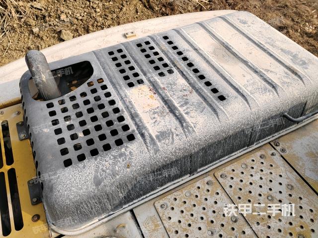 駕駛室頂部俯視(上車(chē)部件) 駕駛室頂部俯視(上車(chē)部件)