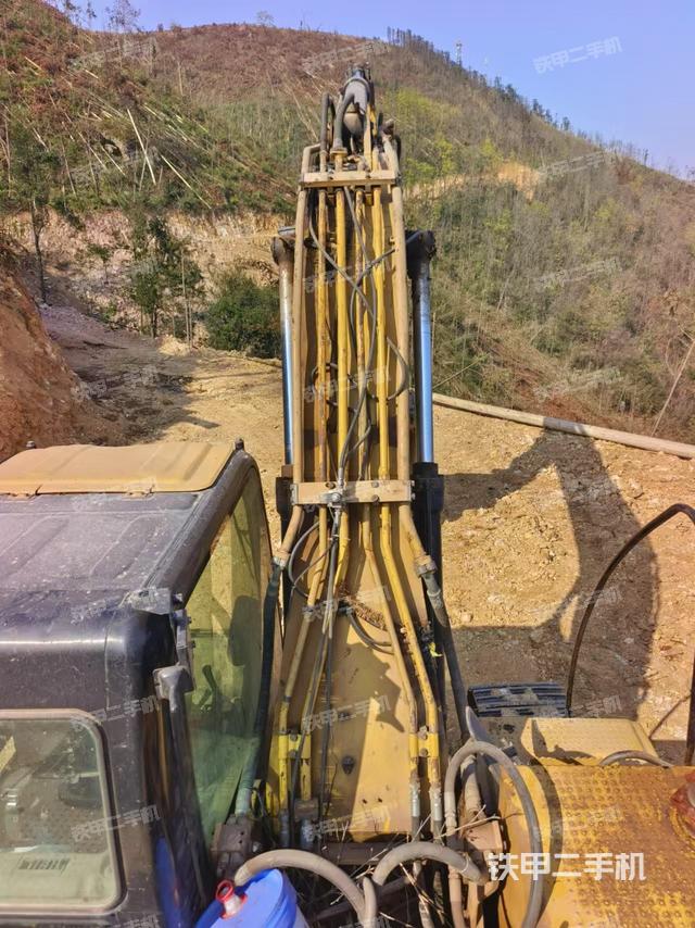 大臂整體?右側（工作和回轉裝置）