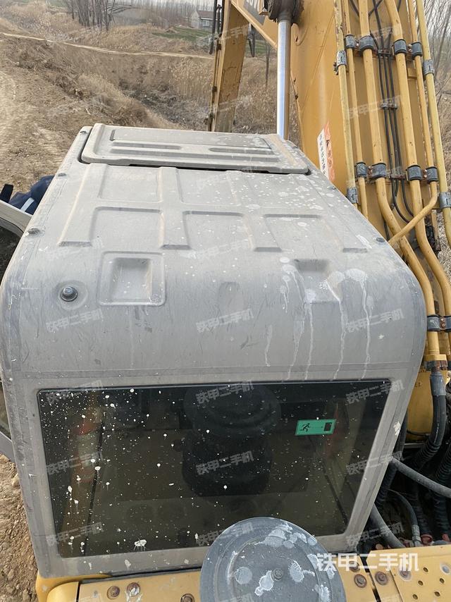 駕駛室頂部（整機(jī)外觀）