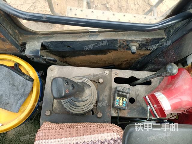 操作桿  檔位（駕駛室部分）