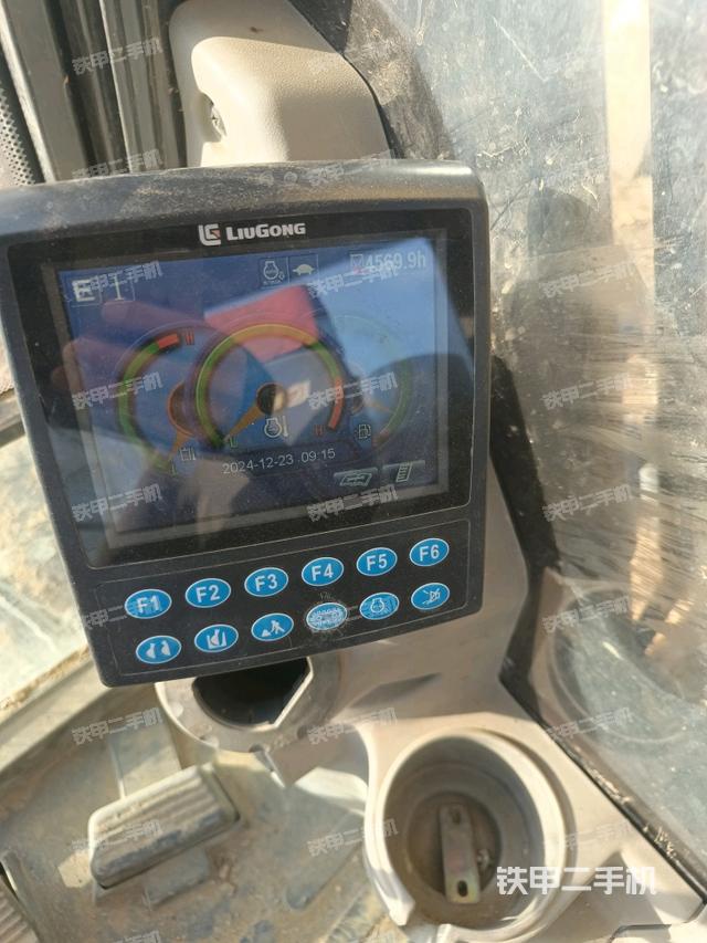 顯示屏?（駕駛室部分）