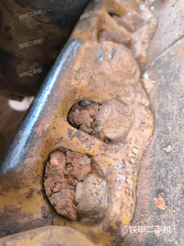 右側(cè)行走馬達蓋板（行走機構(gòu)）