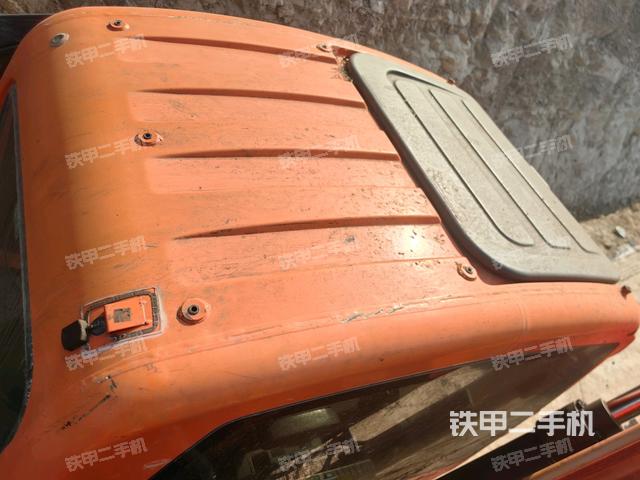 駕駛室頂部俯視（上車部件）