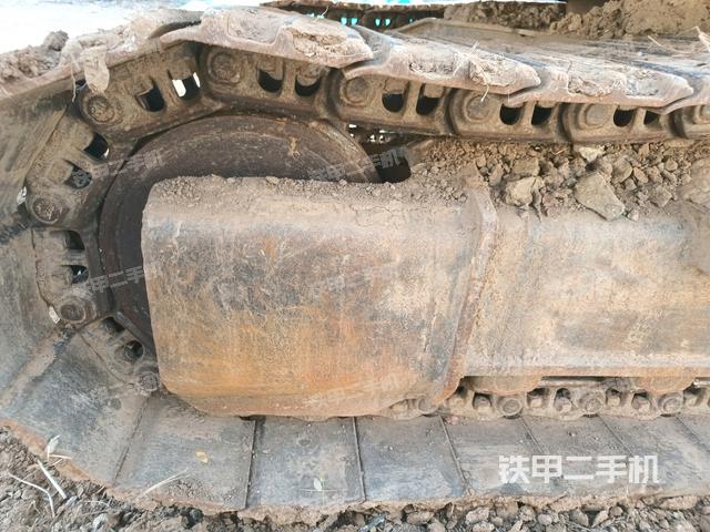 左側(cè)行走馬達蓋板（行走機構(gòu)）