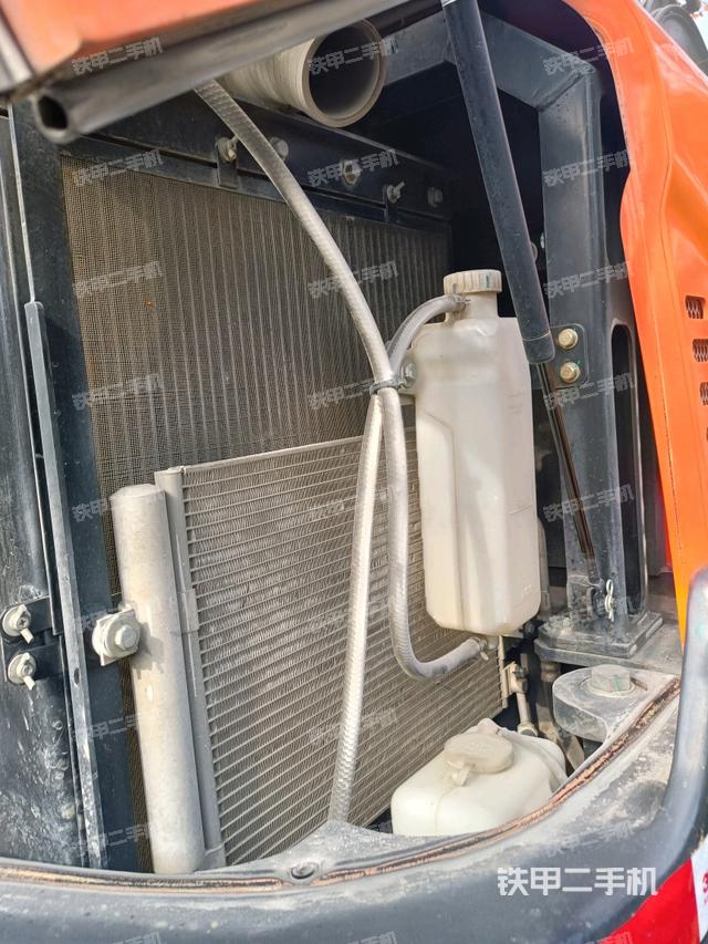 散熱器室(大件艙室) 散熱器室(大件艙室)