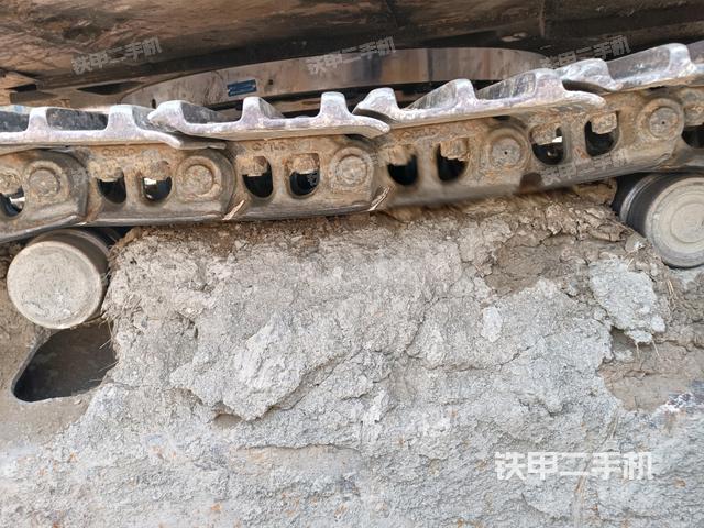 左側(cè)行走馬達(dá)蓋板(行走機(jī)構(gòu)) 左側(cè)行走馬達(dá)蓋板(行走機(jī)構(gòu))