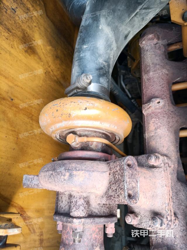 增壓器特寫(xiě)(上車(chē)部件) 增壓器特寫(xiě)(上車(chē)部件)