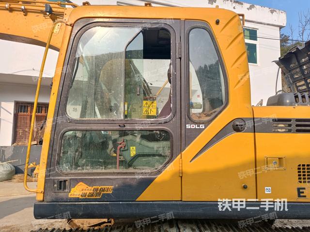 駕駛室正側(cè)（駕駛室部分）