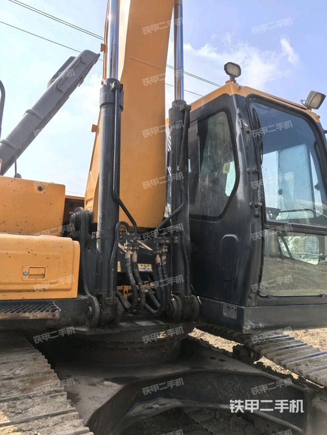 大臂油缸整體?豎拍（工作和回轉(zhuǎn)裝置）