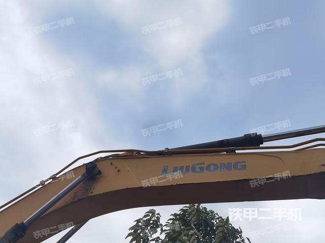 小臂整體右前（工作和回轉(zhuǎn)裝置）