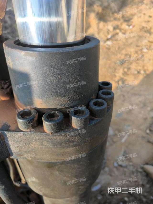 小臂整體左后（工作和回轉(zhuǎn)裝置）