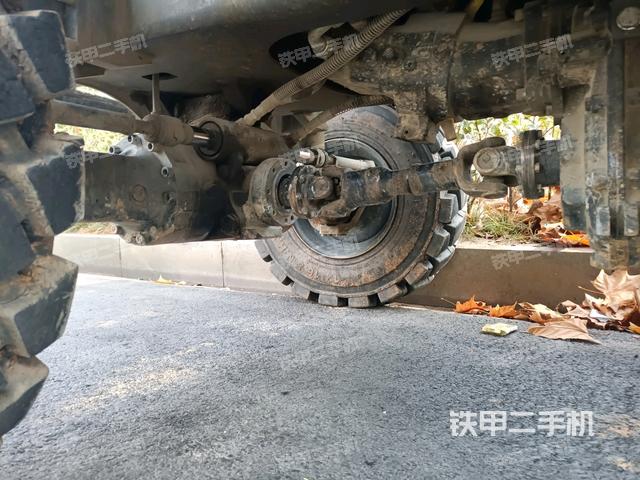 右托鏈輪+鏈筋(行走機(jī)構(gòu)) 右托鏈輪+鏈筋(行走機(jī)構(gòu))