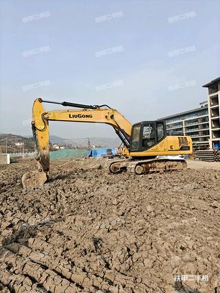 連云港柳工CLG920E挖掘機實拍圖片