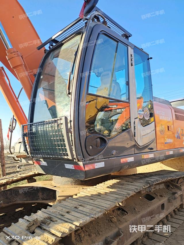 駕駛室整體（整機(jī)外觀）