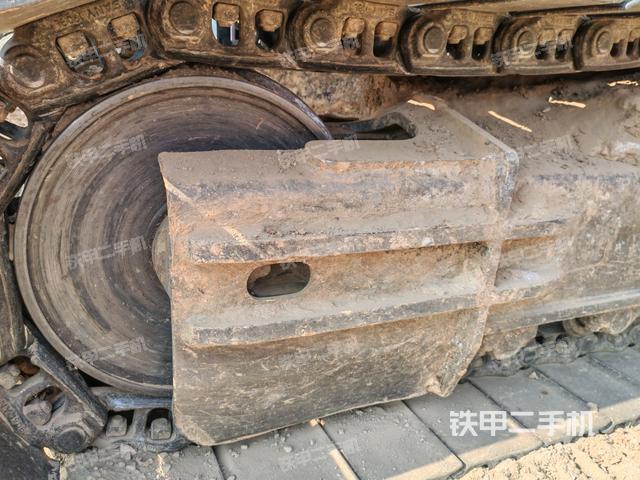 右側行走馬達蓋板（行走機構）