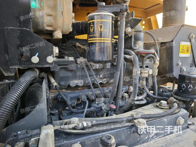 發(fā)動機整體俯視(整機外觀) 發(fā)動機整體俯視(整機外觀)