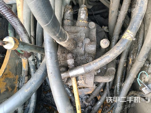 回轉(zhuǎn)馬達(dá)(上車(chē)部件) 回轉(zhuǎn)馬達(dá)(上車(chē)部件)