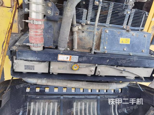 氣門室蓋螺絲特寫（上車部件）