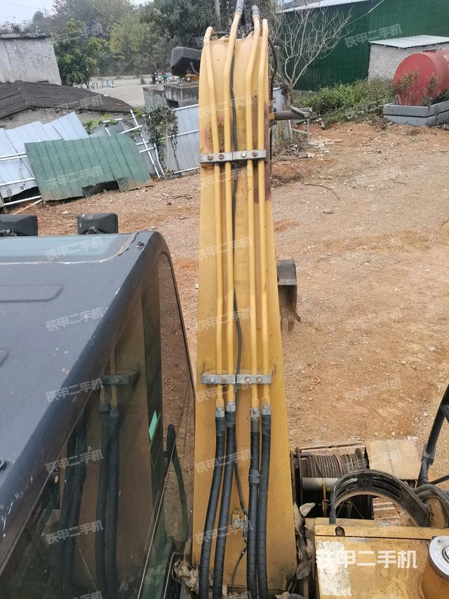 大臂背部俯視（工作和回轉(zhuǎn)裝置）