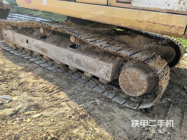 左側(cè)履帶整體?（行走機(jī)構(gòu)）