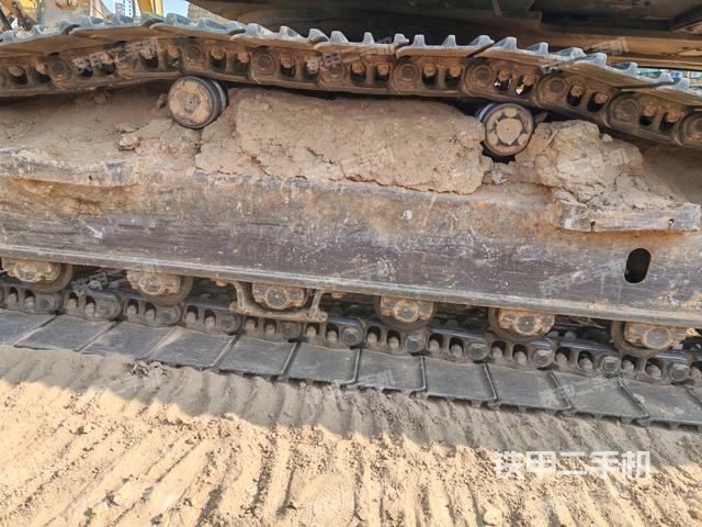 右側履帶整體（行走機構）