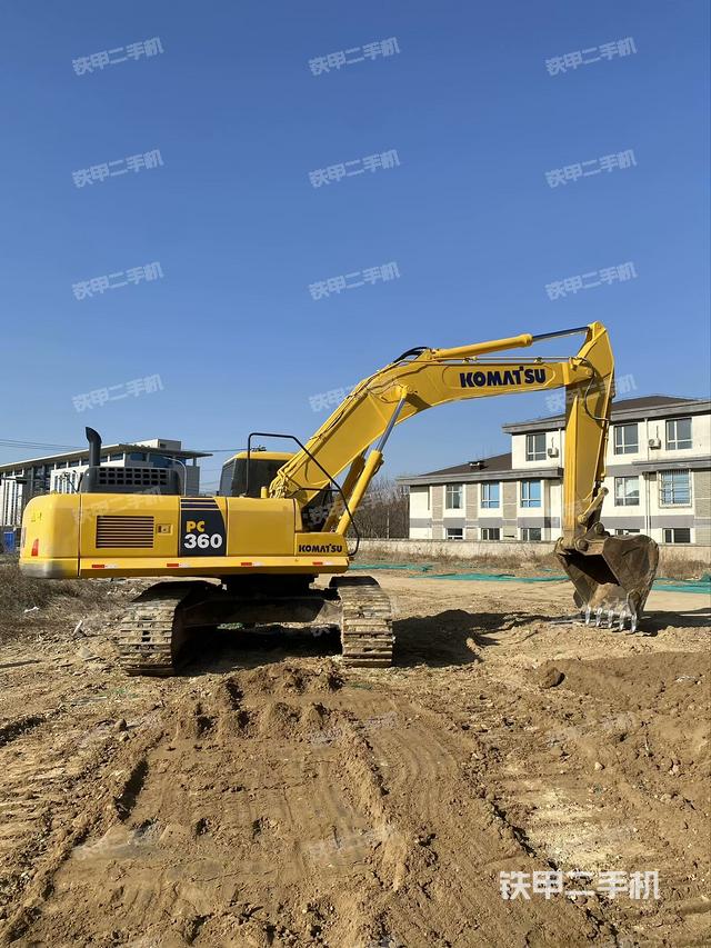 整機(jī)右后45°(整機(jī)外觀) 整機(jī)右后45°(整機(jī)外觀)
