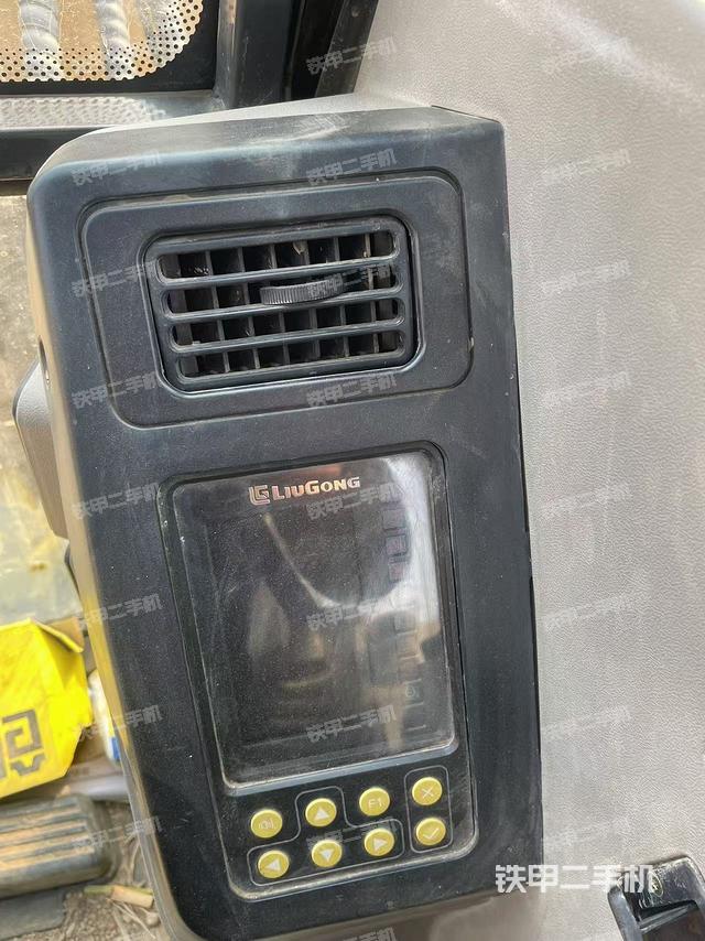 顯示屏?（駕駛室部分）