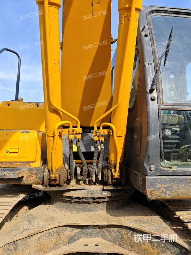 大臂油缸整體?豎拍（工作和回轉(zhuǎn)裝置）