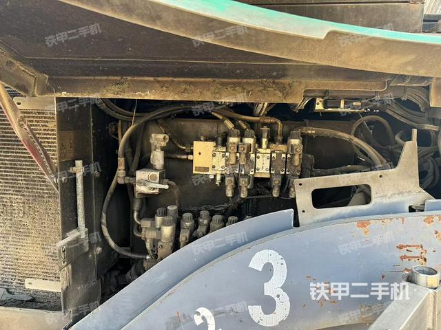 整機(jī)右后45°（設(shè)備外觀及核心部件）