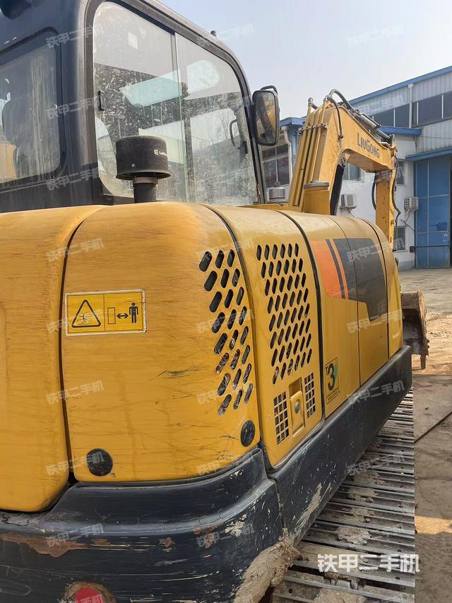 左后45（整機外觀）