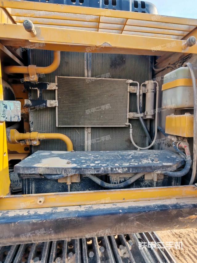 散熱器正面（大件艙室）