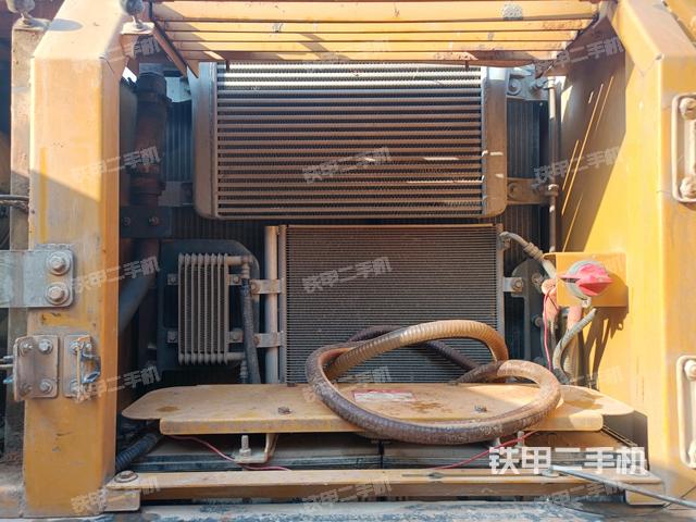 散熱器正面（大件艙室）