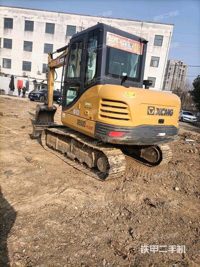 左后45（整機外觀）