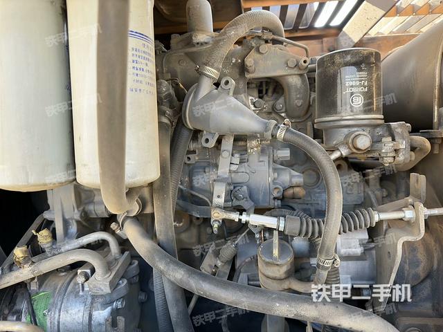 發(fā)動(dòng)機(jī)整體俯視（整機(jī)外觀）