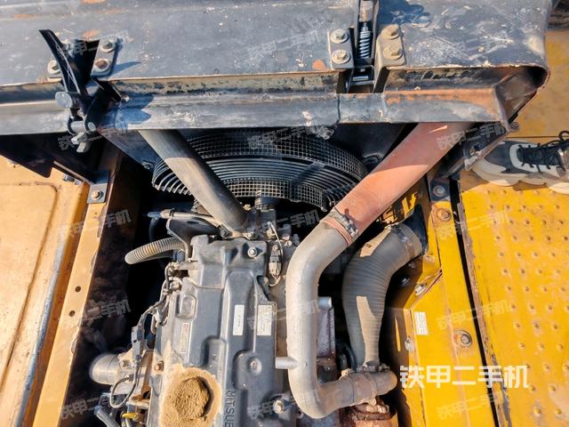 氣門室蓋螺絲特寫（上車部件）