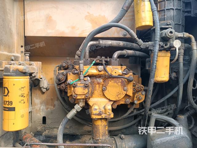 液壓泵室(大件艙室) 液壓泵室(大件艙室)