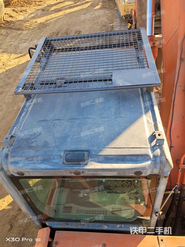 駕駛室頂部（整機(jī)外觀）