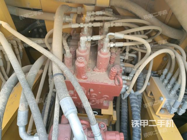 分配閥（上車部件）