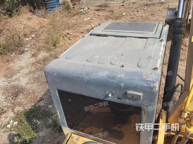 駕駛室頂部俯視（上車部件）