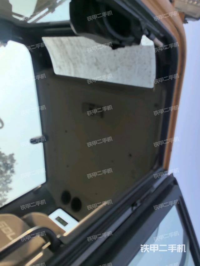 頂棚整體（駕駛室部分）