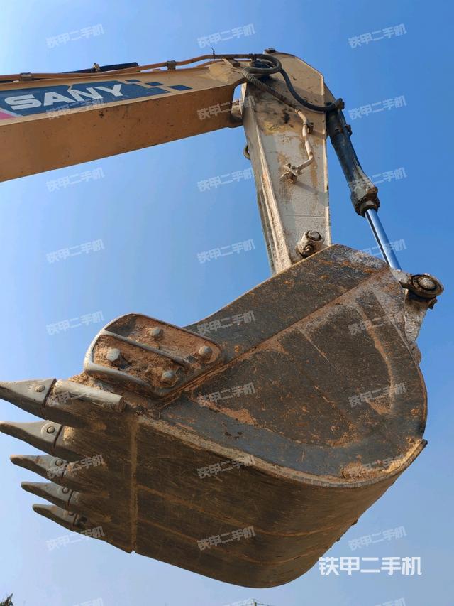 小臂整體左后（工作和回轉(zhuǎn)裝置）