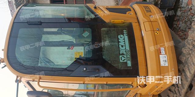 駕駛室整體(整機外觀) 駕駛室整體(整機外觀)