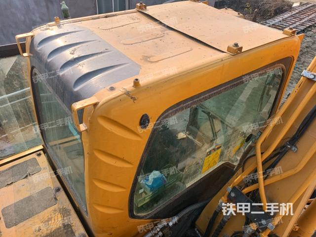 駕駛室頂部俯視（上車(chē)部件）