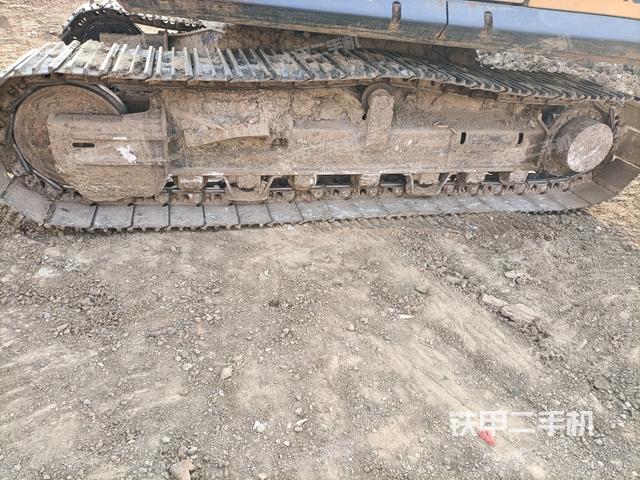 左側履帶整體?（行走機構）