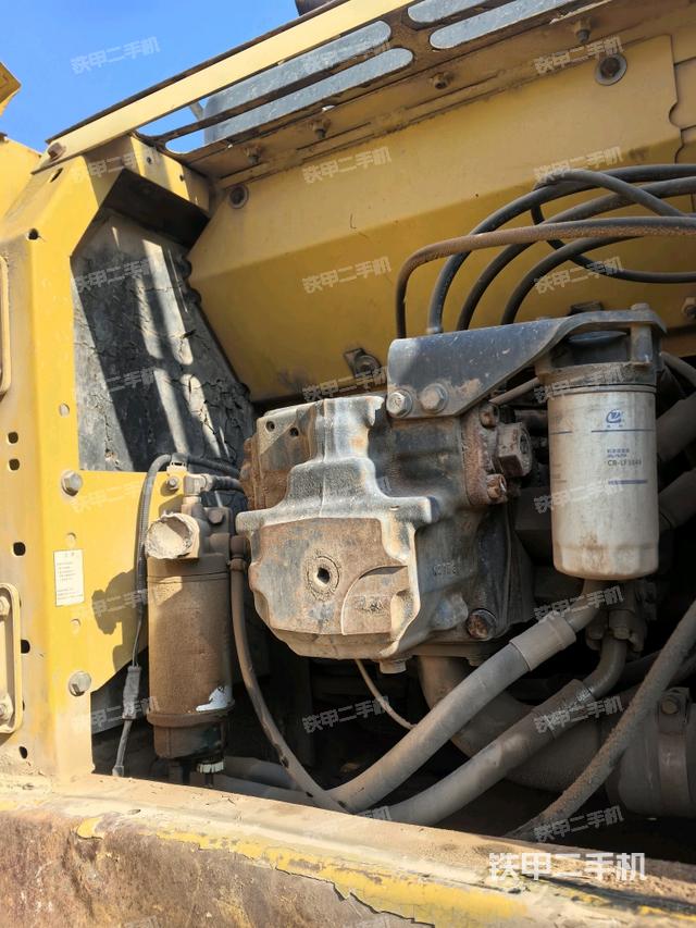 液壓泵室（大件艙室）