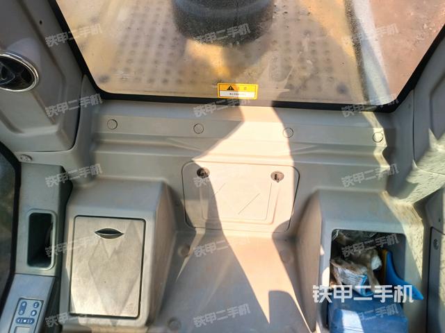 座椅后部（駕駛室部分）