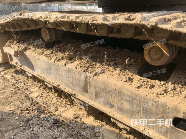 左側(cè)行走馬達(dá)蓋板（行走機(jī)構(gòu)）