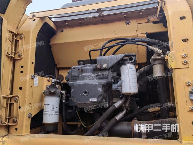 散熱器正面(大件艙室) 散熱器正面(大件艙室)
